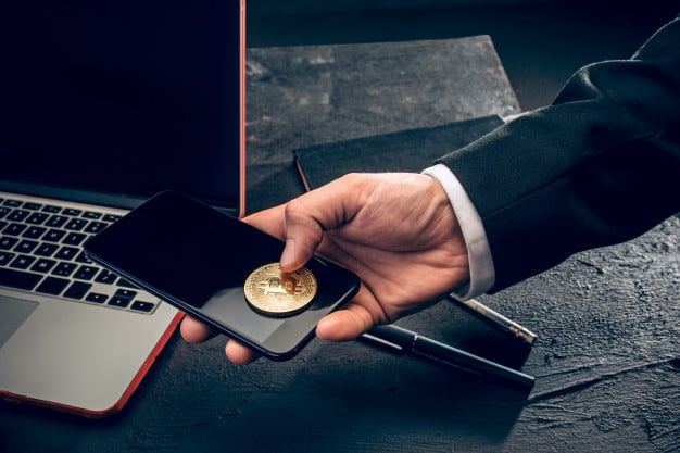golden bitcoin mail hands 155003 2374